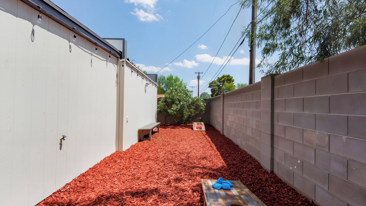 Photo of Outdoor in Pierson Place Historic District