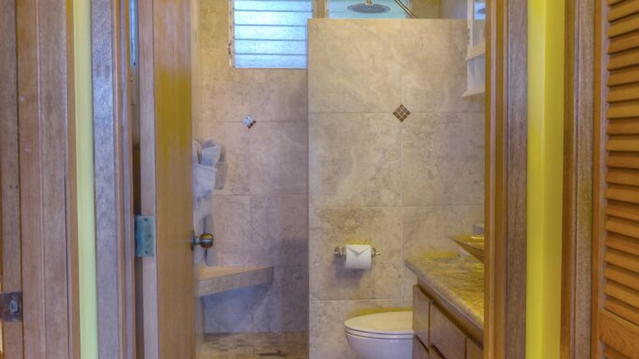Photo of Bathroom in Wailea
