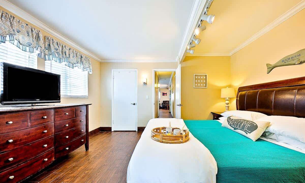 Photo of Bedroom in Ocean Beach