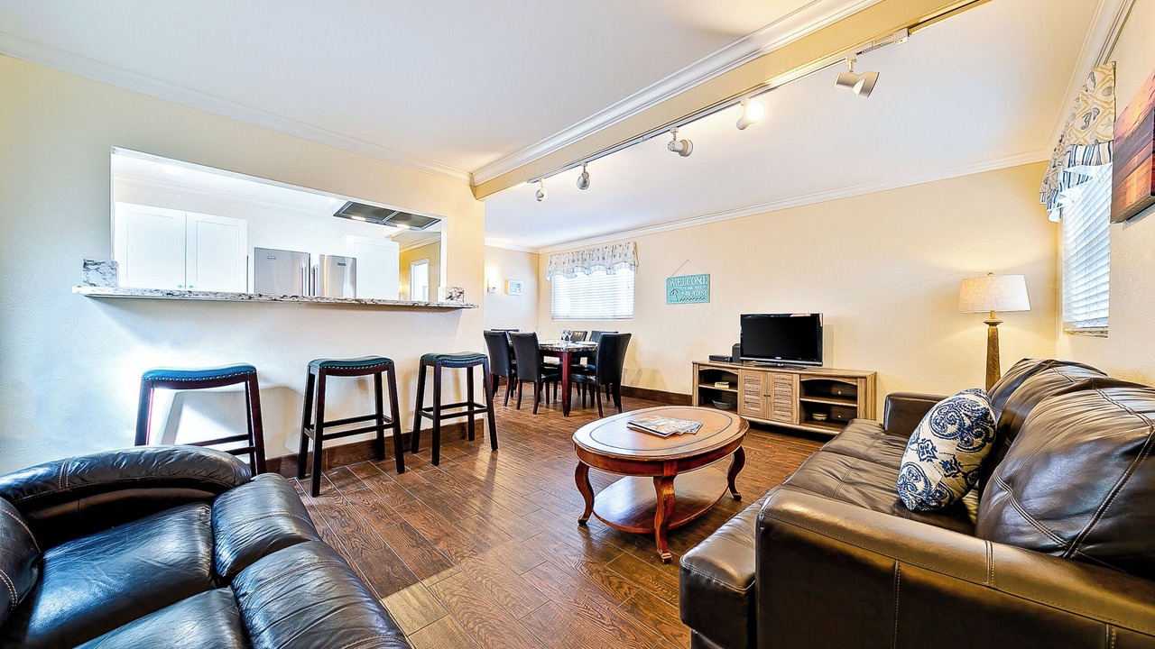 Photo of Livingroom in Ocean Beach