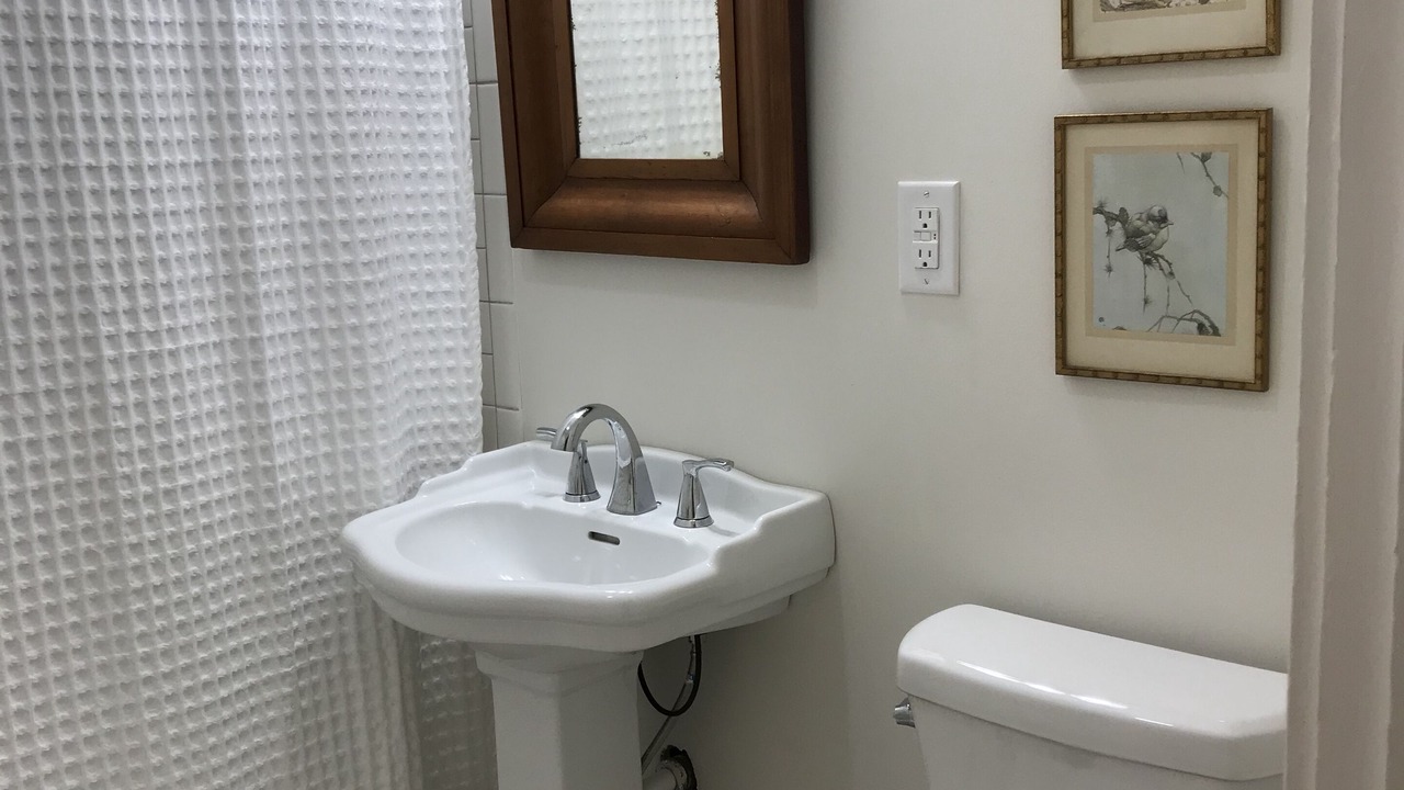 Photo of Bathroom in Lynn