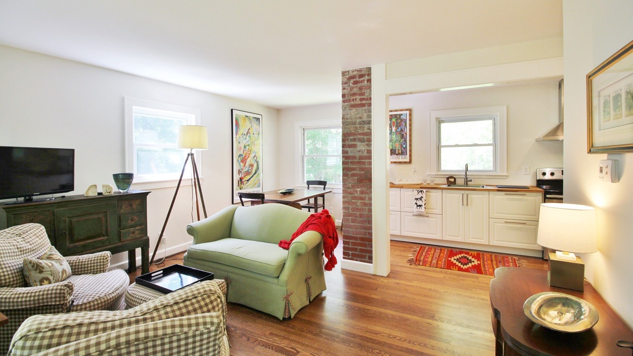Photo of Livingroom in Lynn