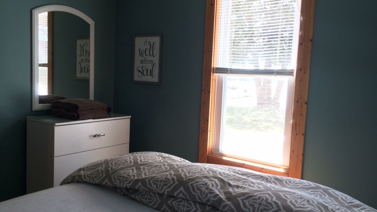 Photo of Bedroom in Honor