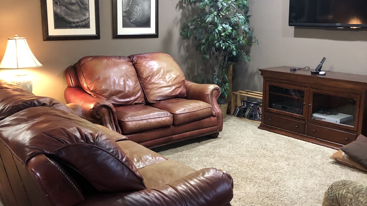 Photo of Livingroom in Lakeside Estates