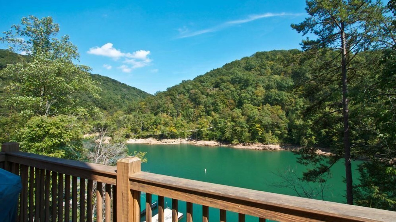 Photo of Outdoor in Lakeside Estates