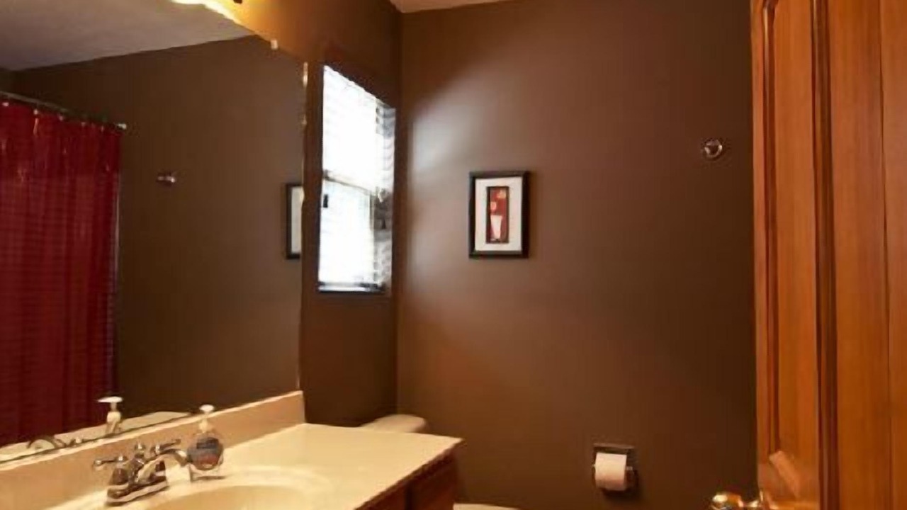Photo of Bathroom in Lakeside Estates