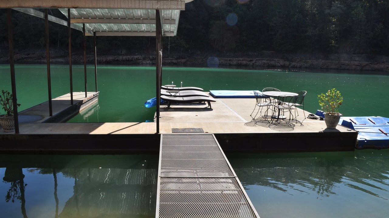 Photo of Outdoor in Lakeside Estates