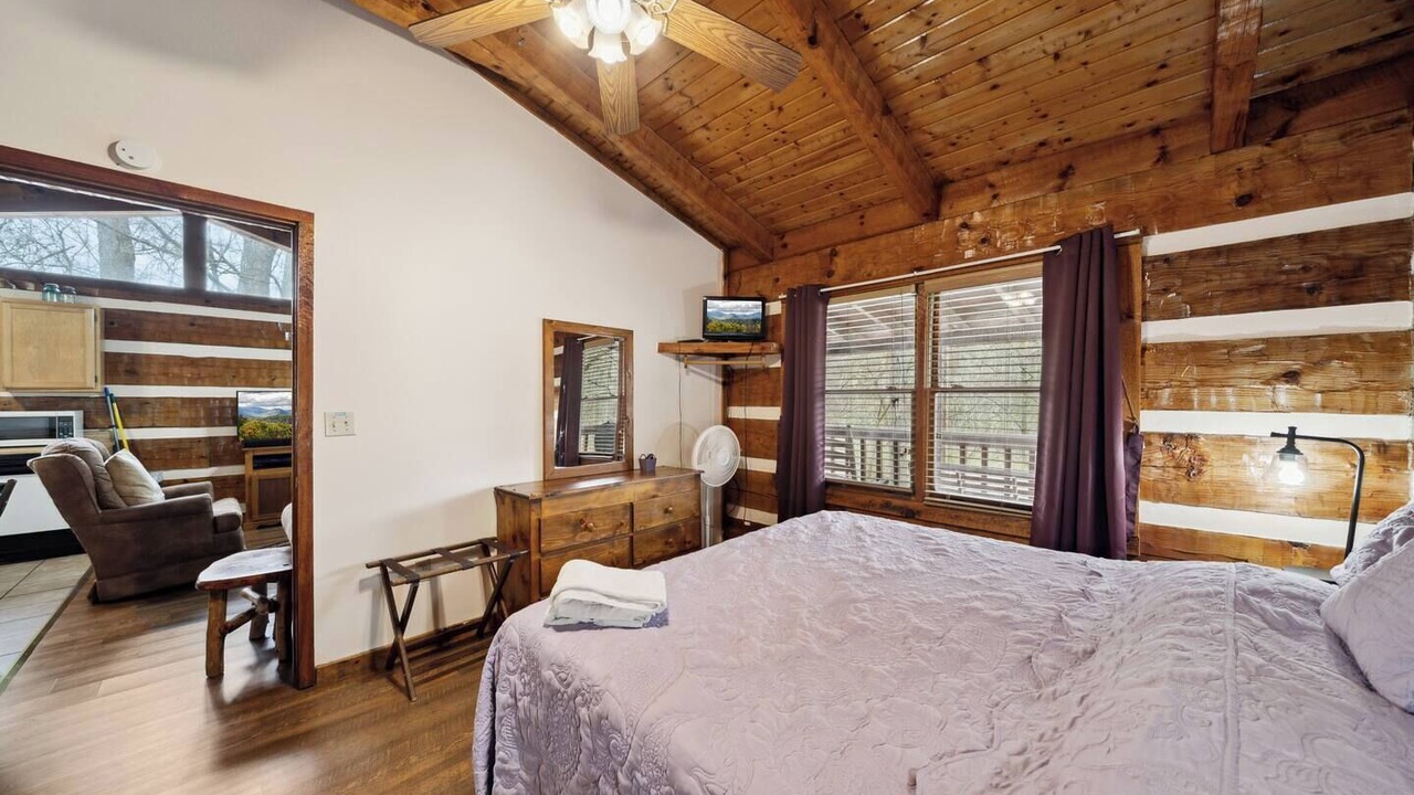 Photo of Bedroom in Gatlinburg