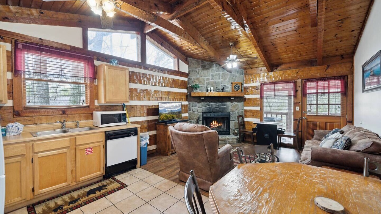 Photo of Livingroom in Gatlinburg