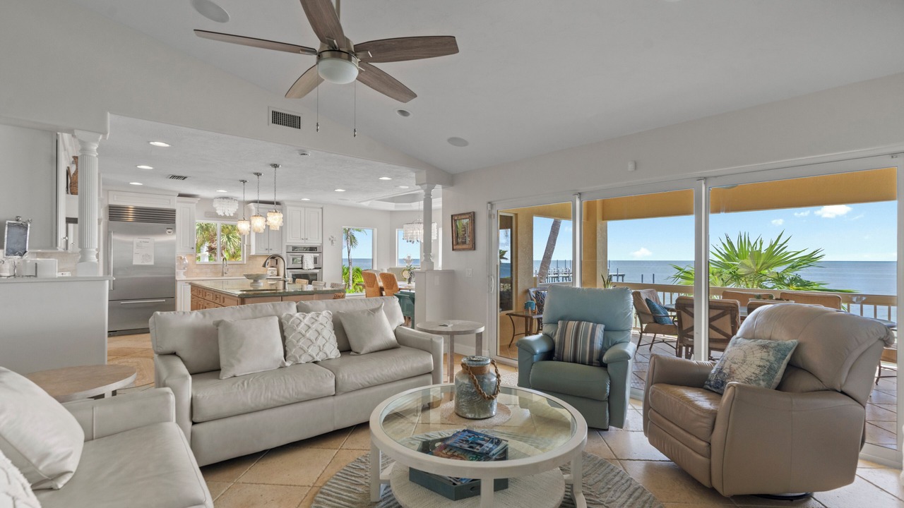 Photo of Livingroom in Marathon
