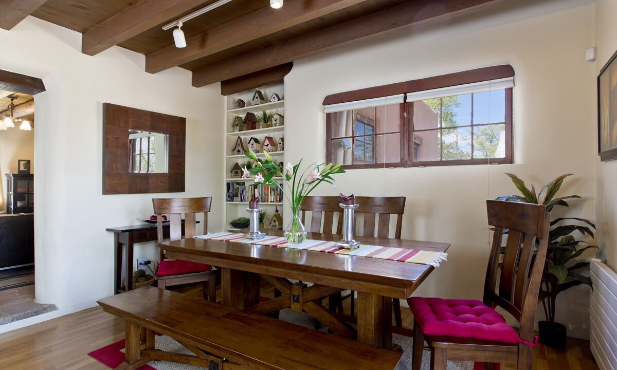 Photo of Livingroom in Northeast Santa Fe