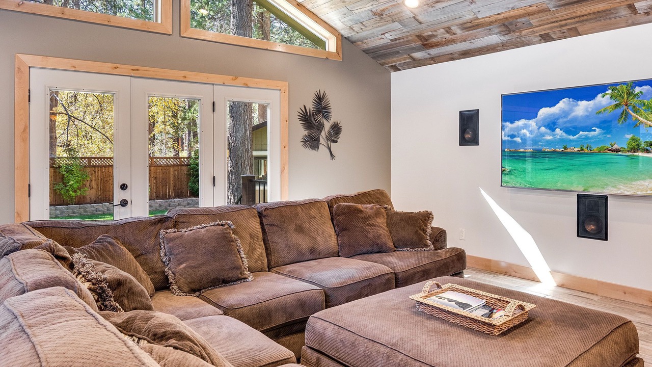 Photo of Livingroom in South Lake Tahoe