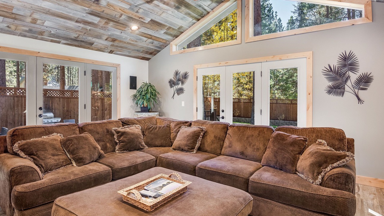 Photo of Livingroom in South Lake Tahoe