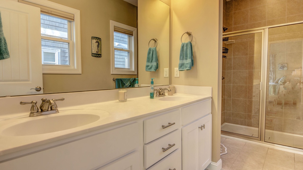 Photo of Bathroom in Topsail Beach