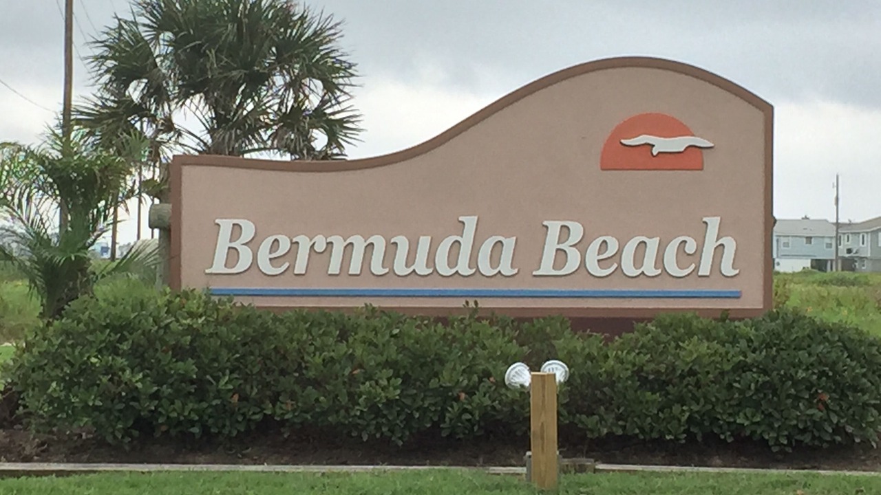 Photo of Others in Bermuda Beach