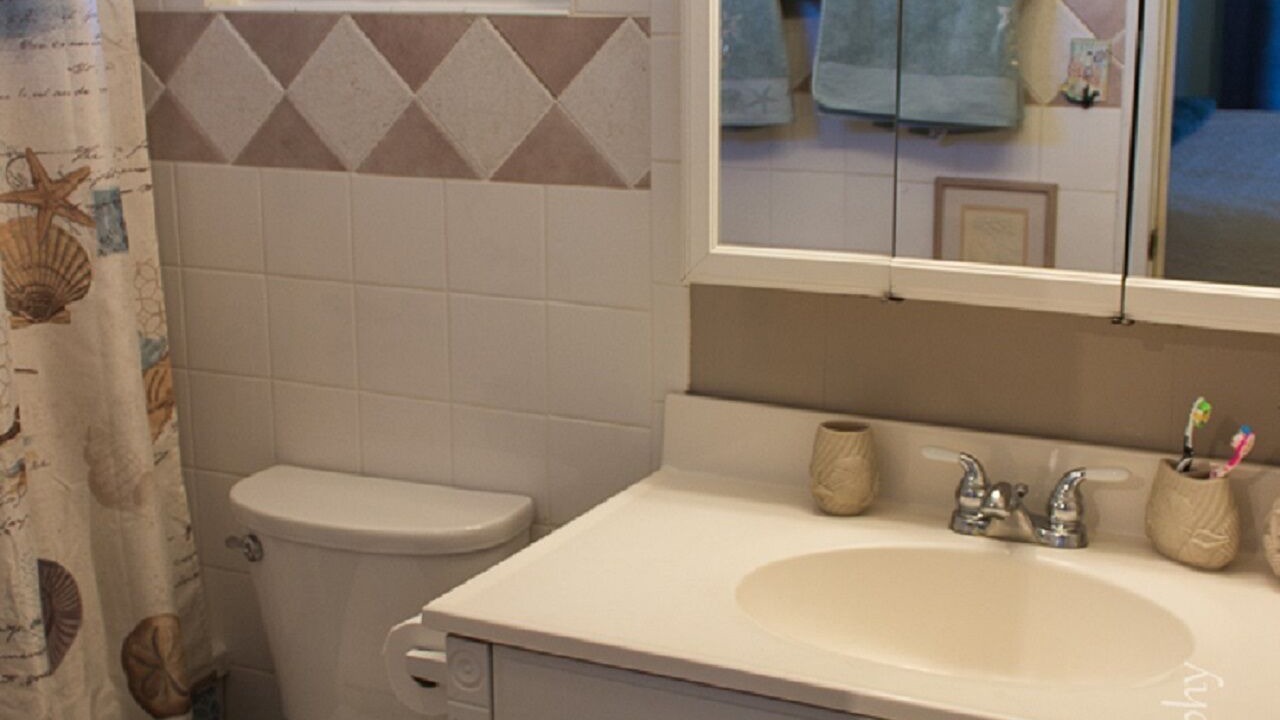 Photo of Bathroom in Bermuda Beach