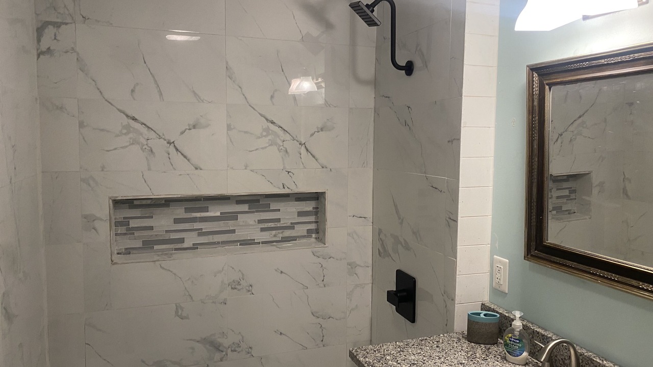 Photo of Bathroom in Leasburg