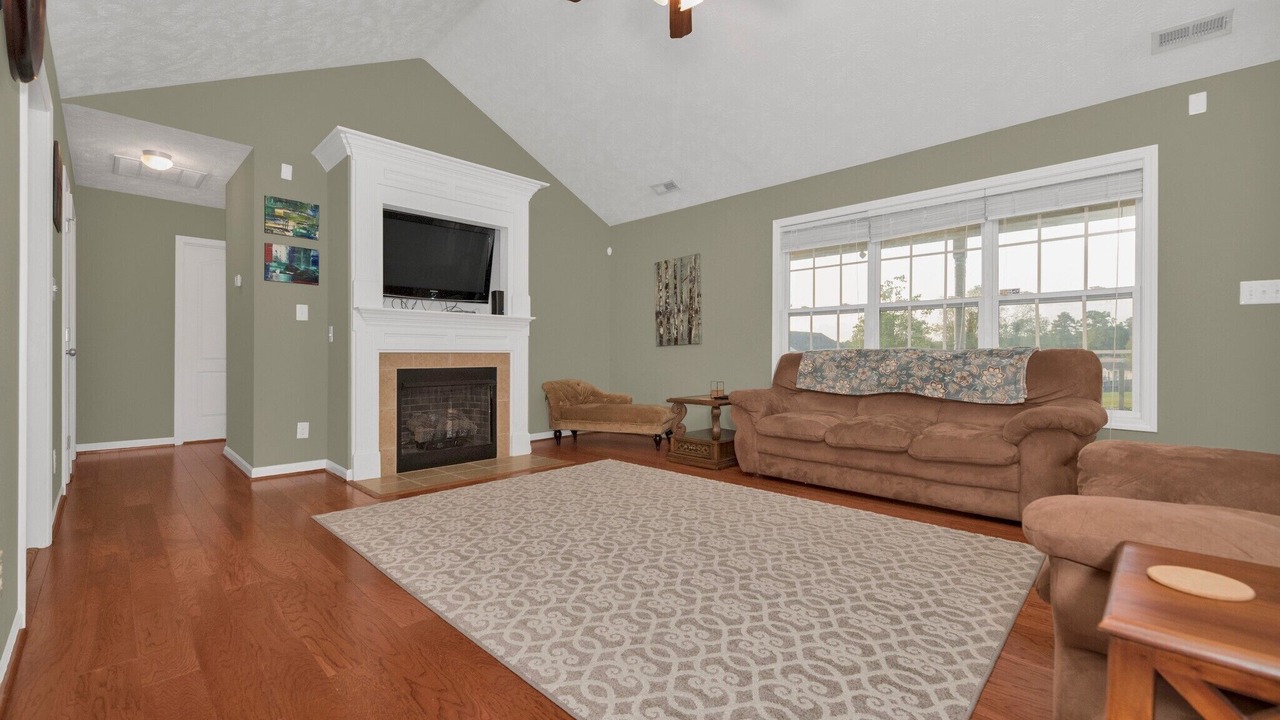 Photo of Livingroom in Pine Forest