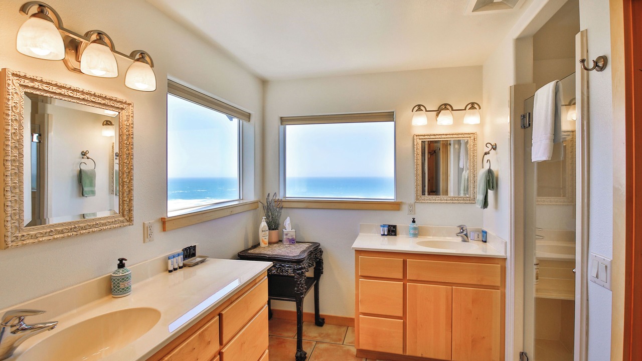 Photo of Bathroom in Bandon