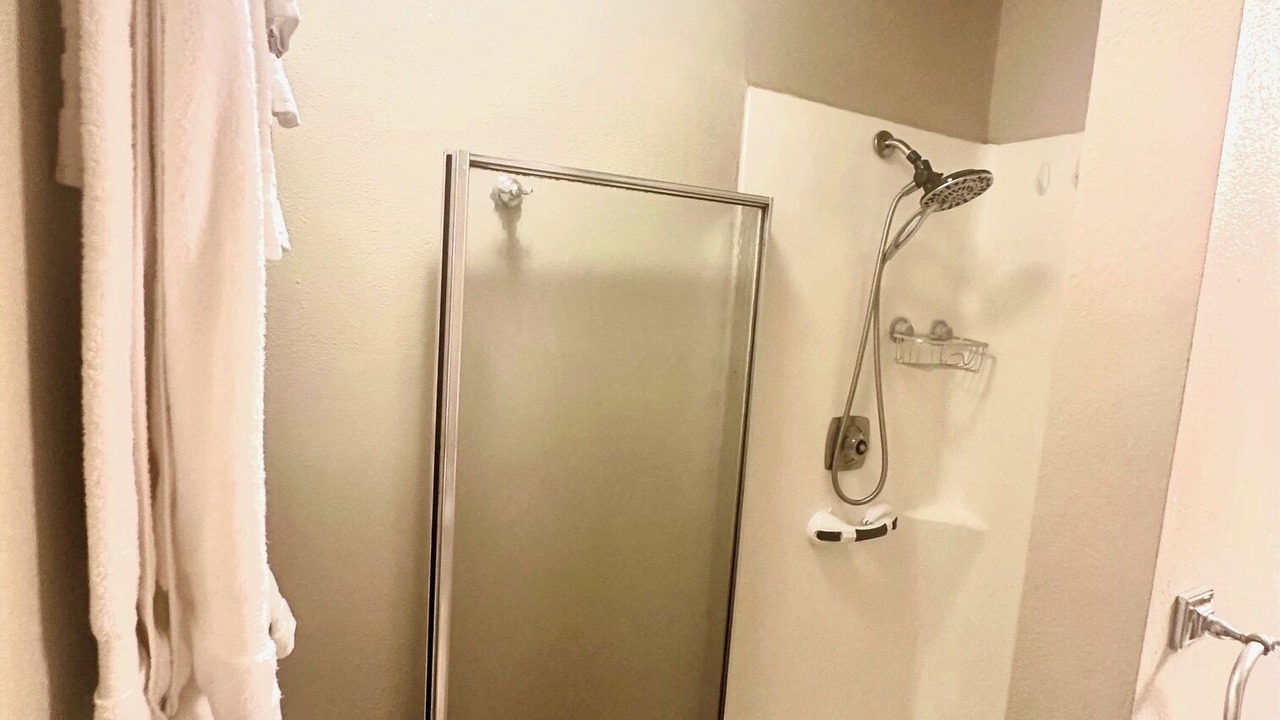 Photo of Bathroom in Roseburg