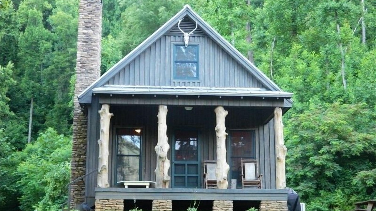 Photo of Others in Tyro