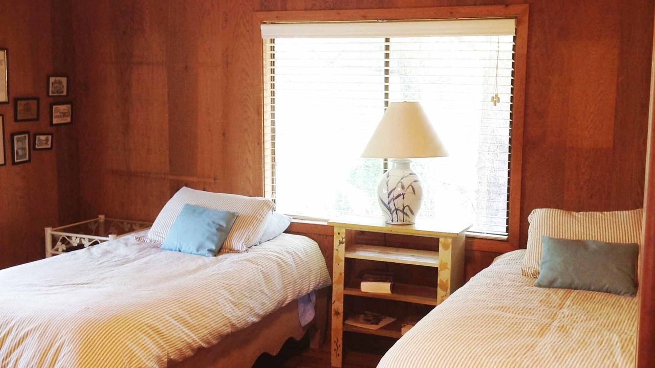 Photo of Bedroom in Neskowin