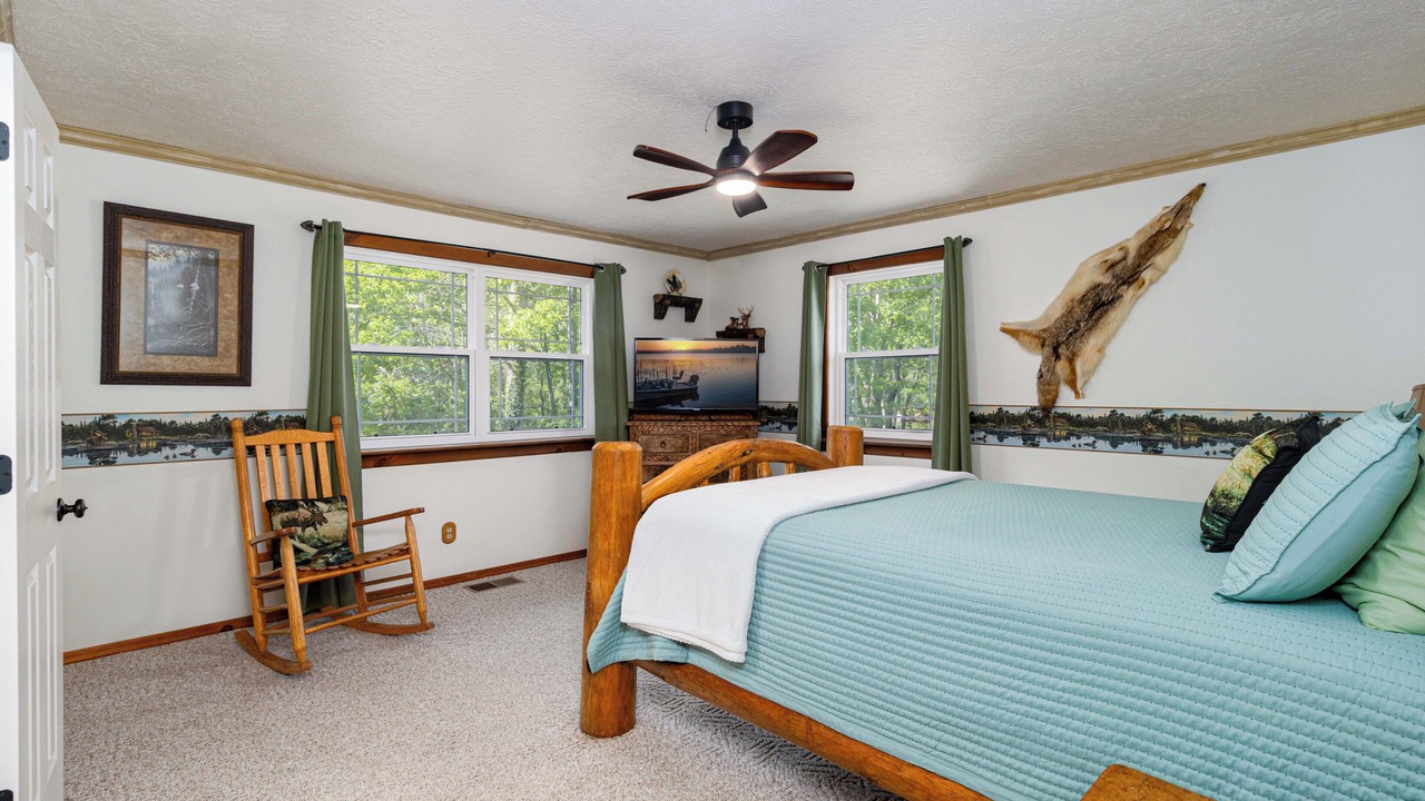 Photo of Bedroom in Lakeview