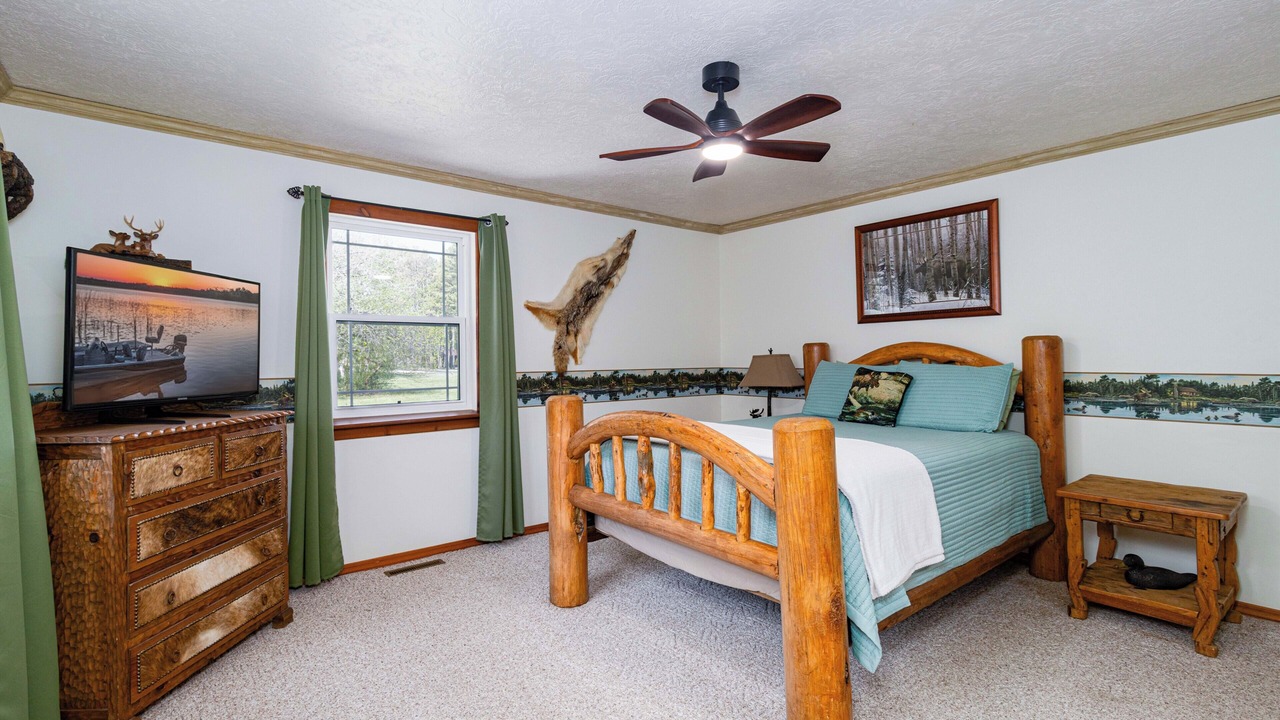 Photo of Bedroom in Lakeview
