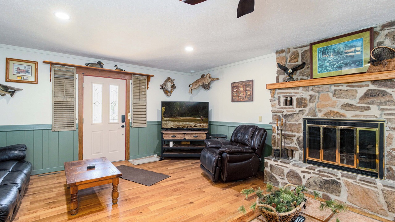 Photo of Livingroom in Lakeview