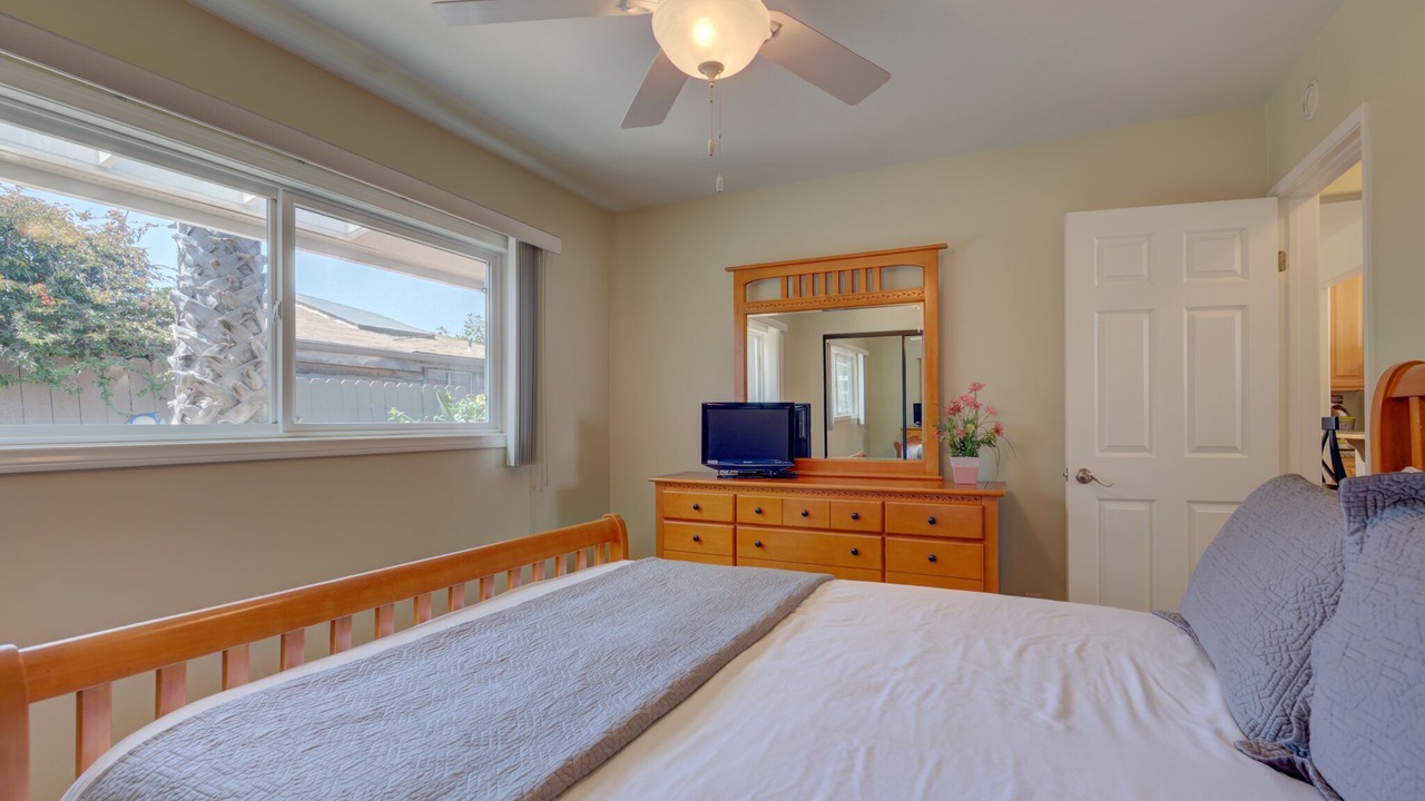 Photo of Bedroom in North Pacific Beach