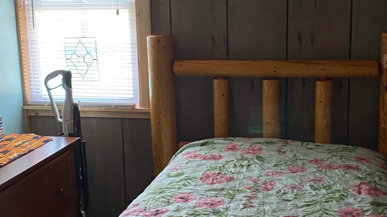 Photo of Bedroom in Friendship
