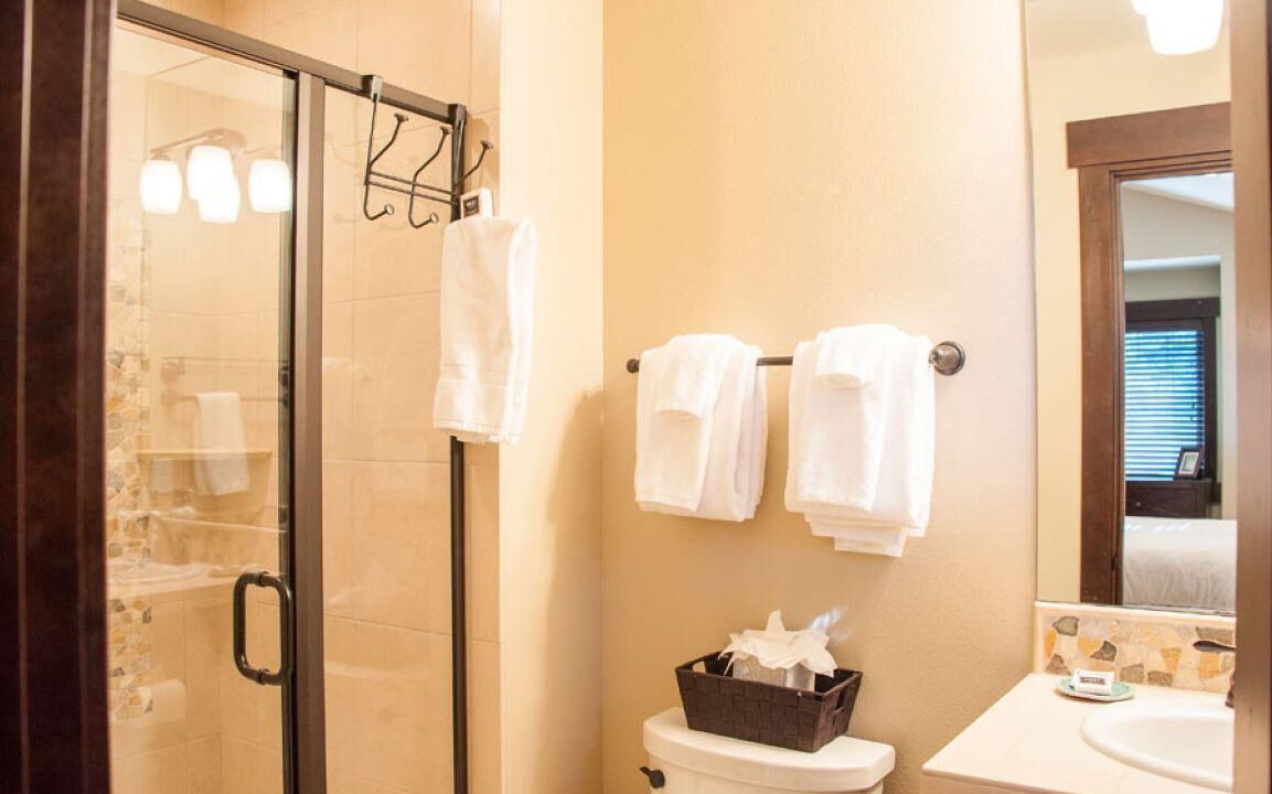 Photo of Bathroom in Cle Elum