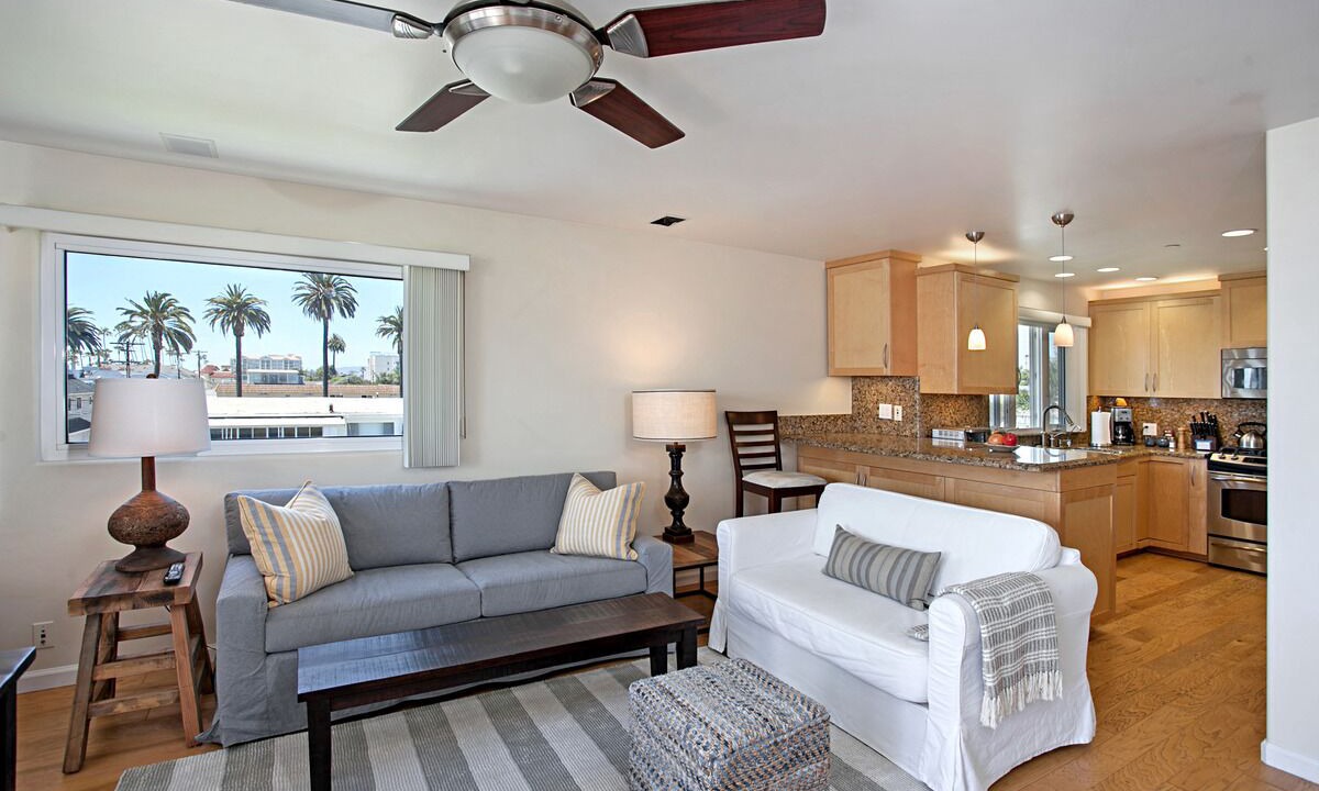 Photo of Livingroom in Townsite