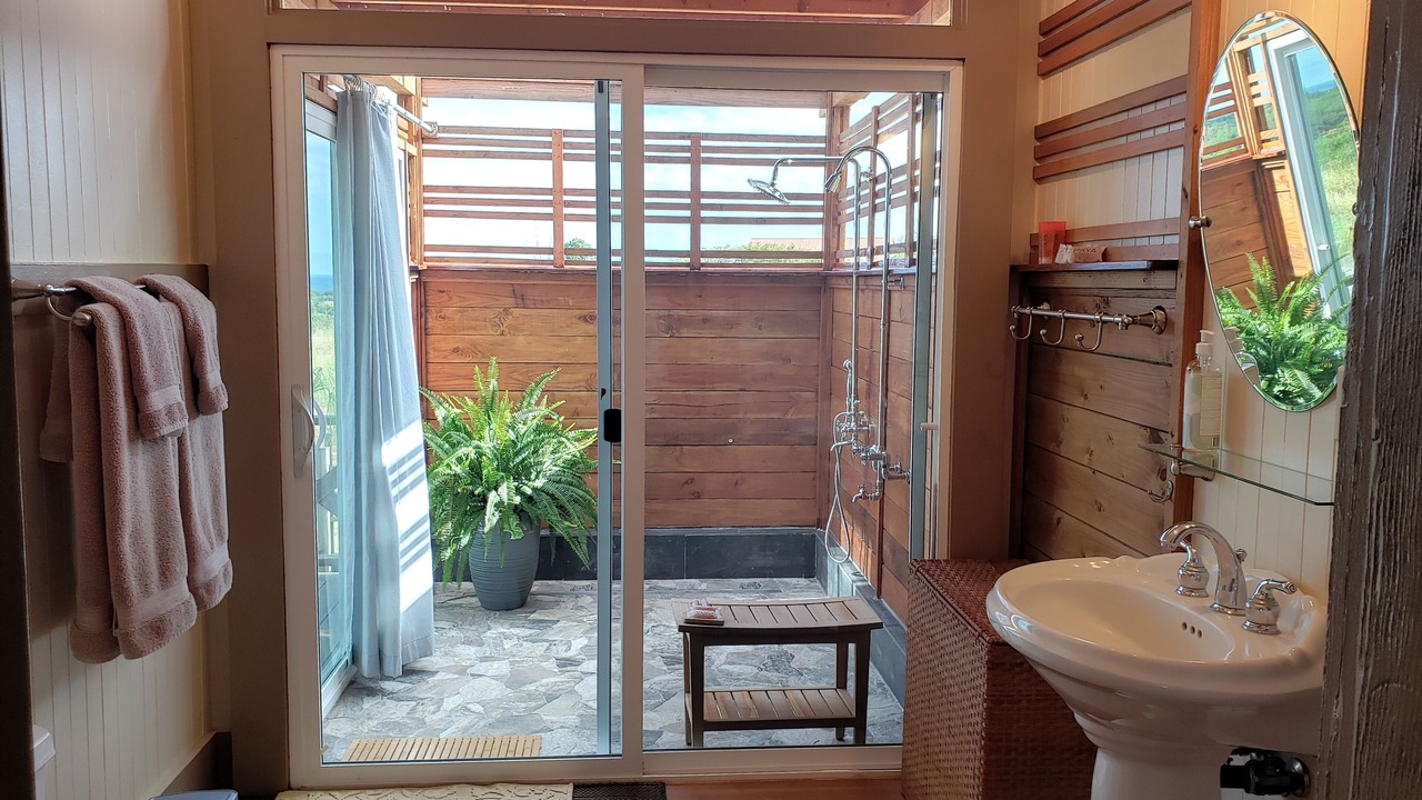 Photo of Bathroom in Waimea