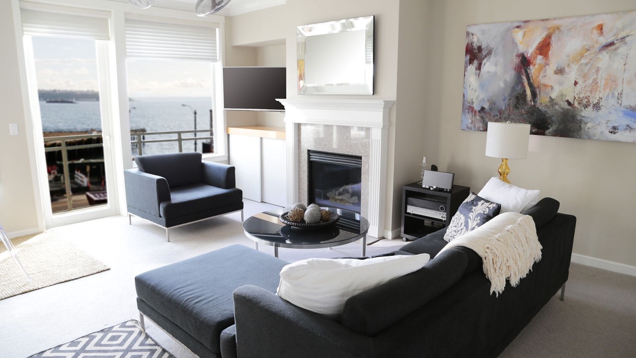 Photo of Livingroom in Downtown Seattle