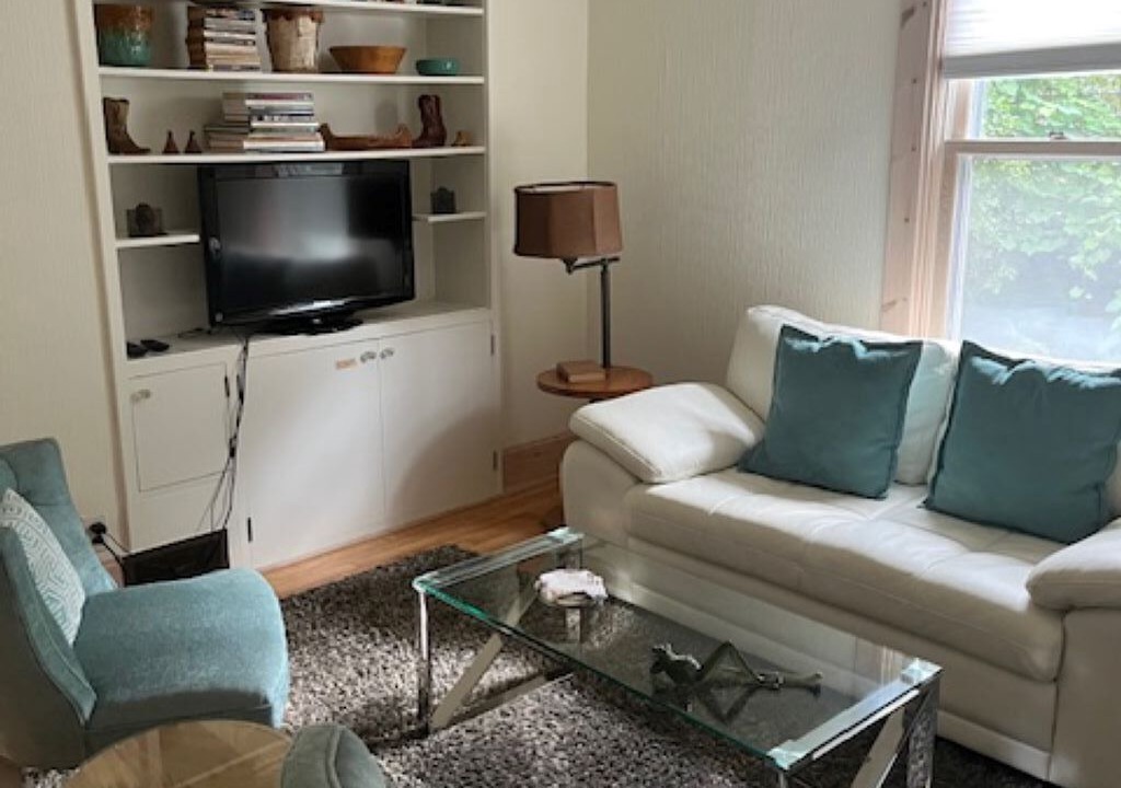 Photo of Livingroom in Marquette