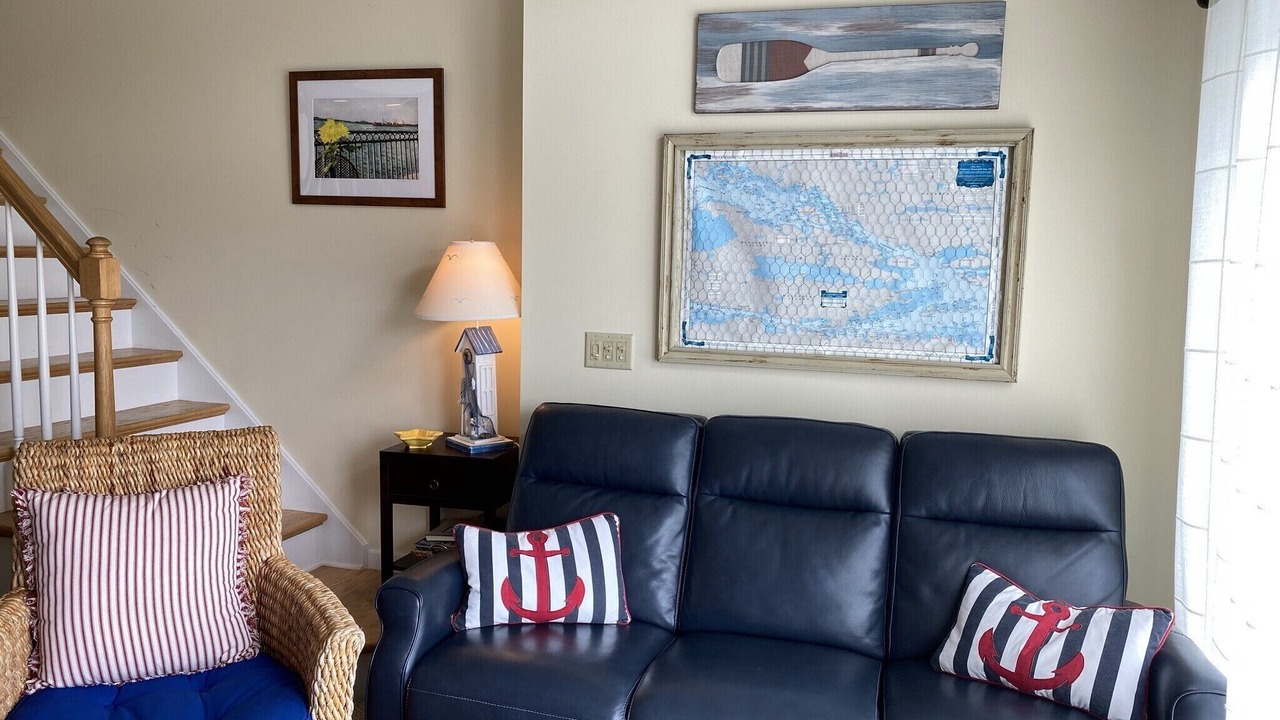 Photo of Livingroom in Alexandria Bay