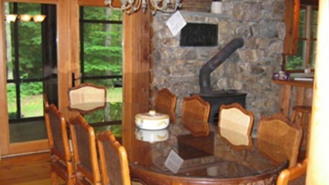 Photo of Bedroom in Raymond