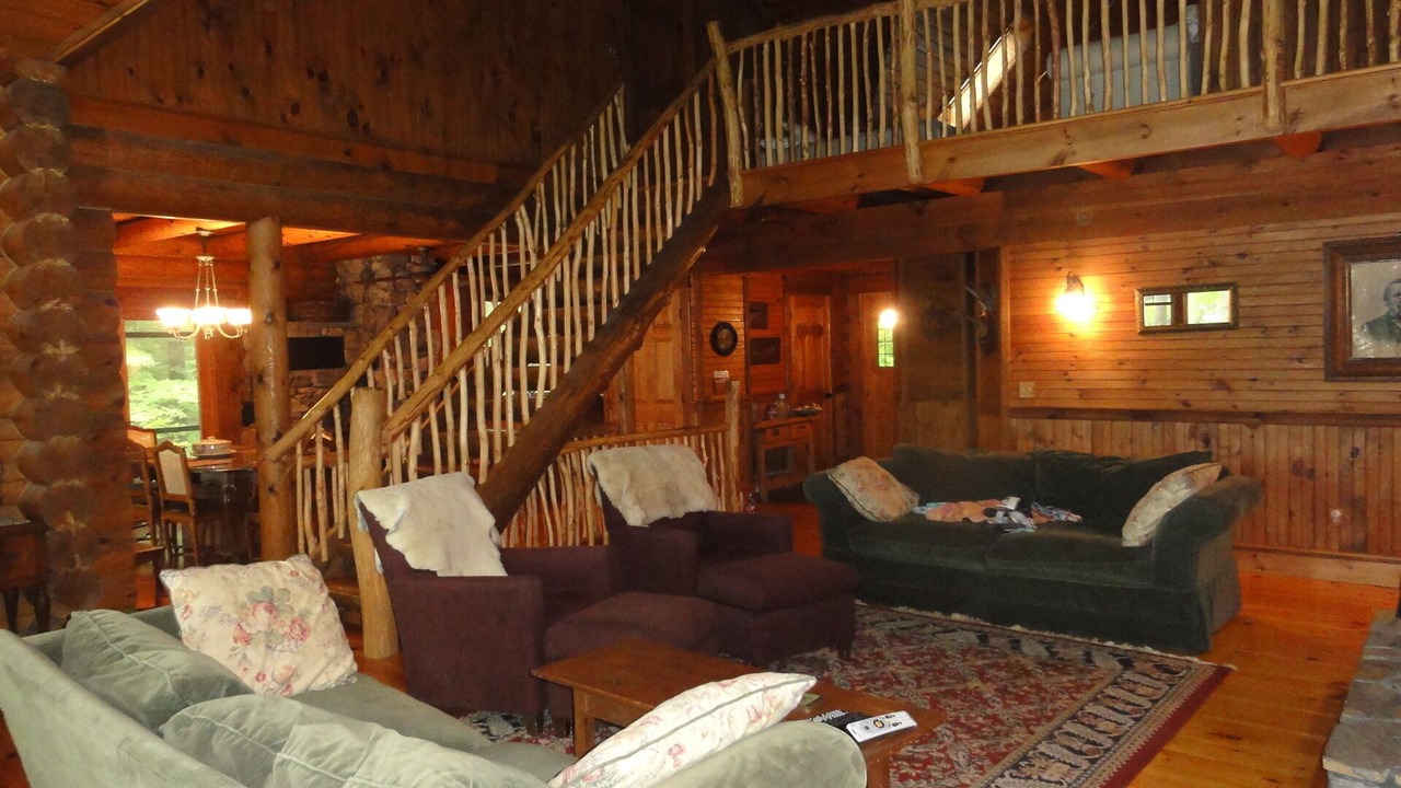 Photo of Livingroom in Raymond