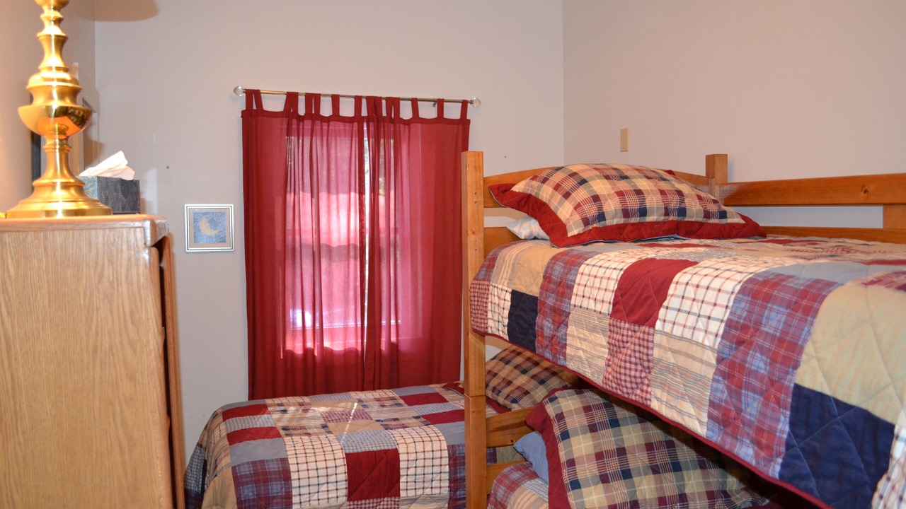 Photo of Bedroom in Lake George