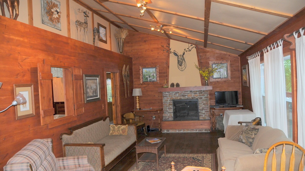 Photo of Livingroom in Cass County