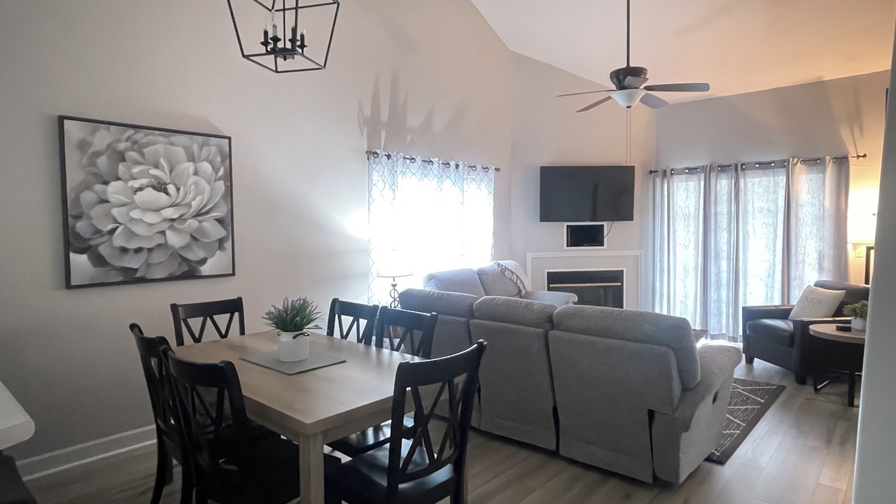 Photo of Livingroom in Table Rock