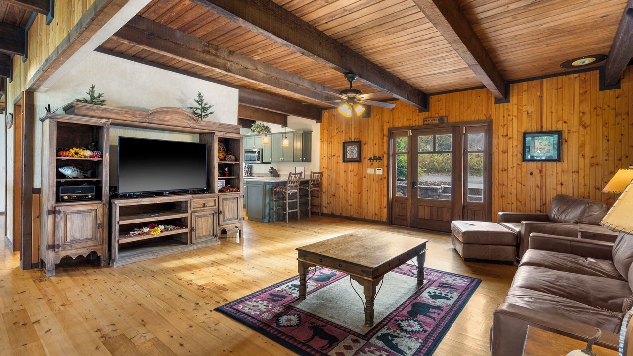 Photo of Bedroom in Kimberling City