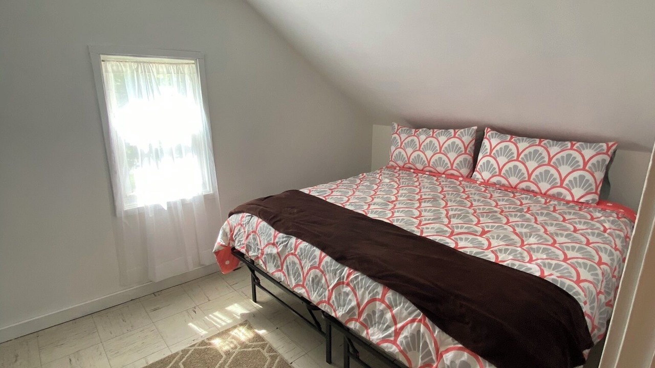 Photo of Bedroom in Dexter