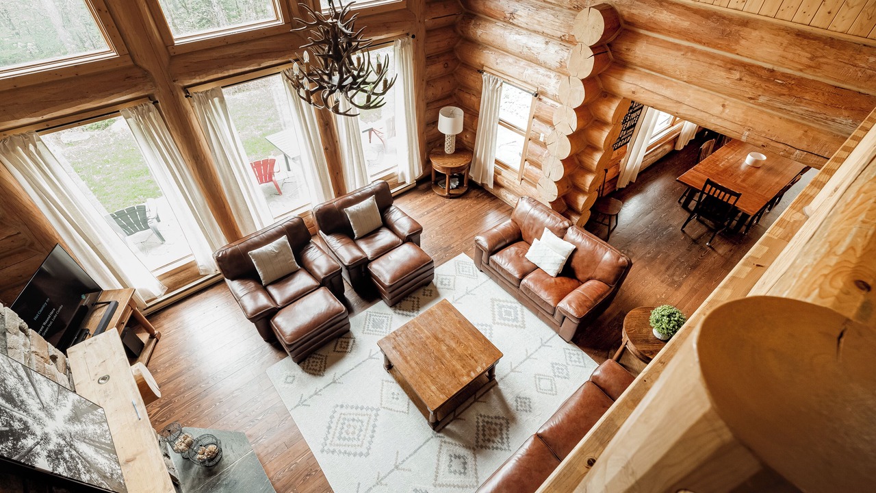 Photo of Livingroom in Fiddler Lake Resort