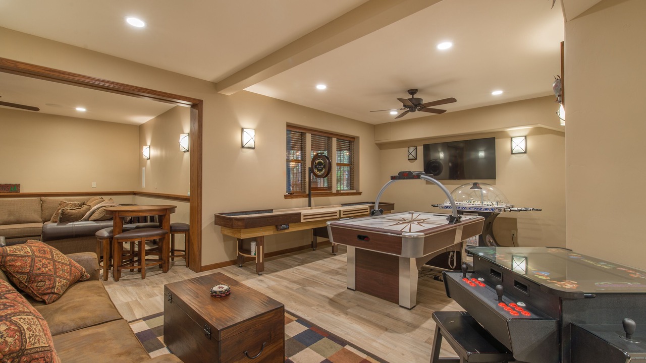 Photo of Bedroom in Tahoe Woods