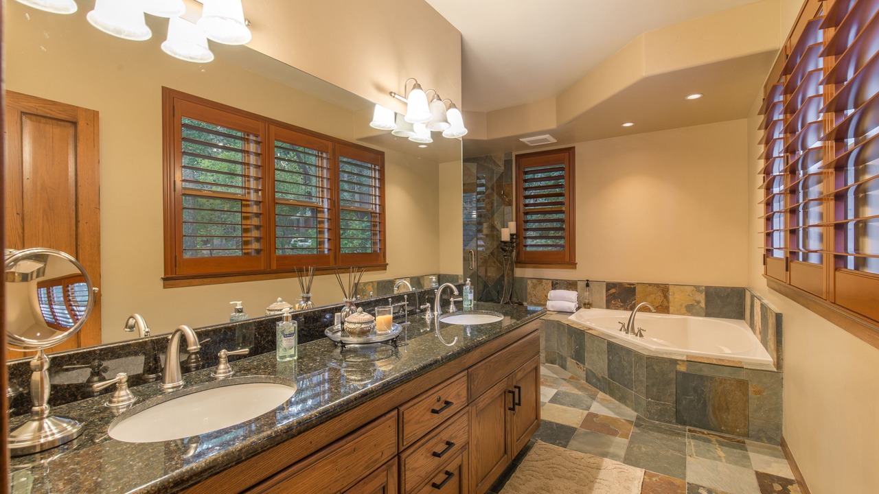 Photo of Bathroom in Tahoe Woods
