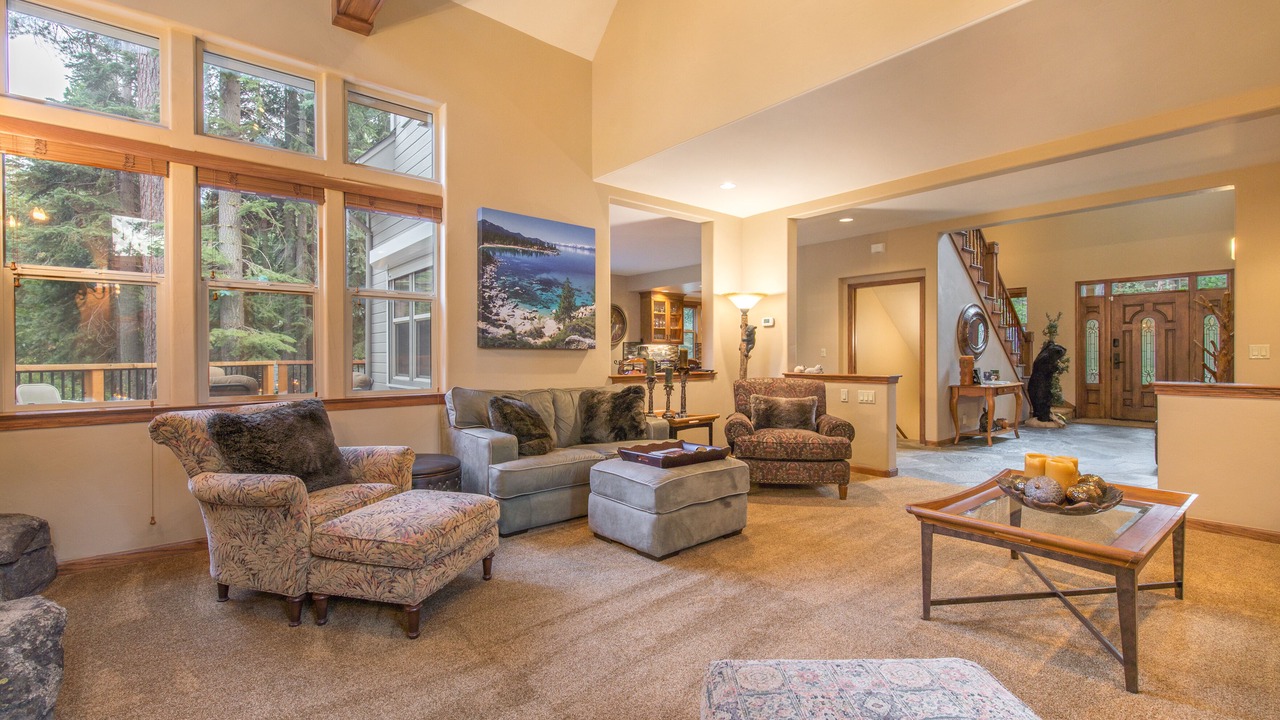 Photo of Livingroom in Tahoe Woods