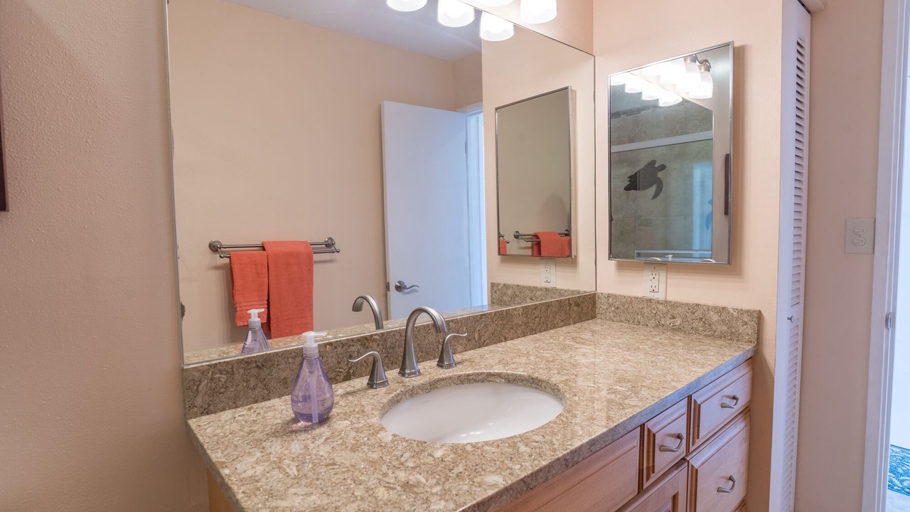 Photo of Bathroom in Honokowai