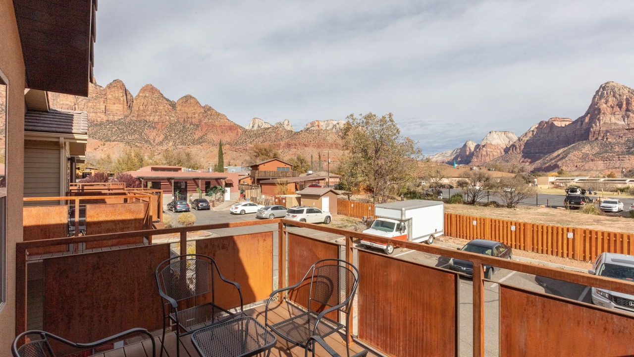 Photo of Patio Balcony in Zion National Park South Entrance